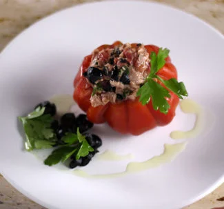 Receta de tomate de buey, atun, aceite